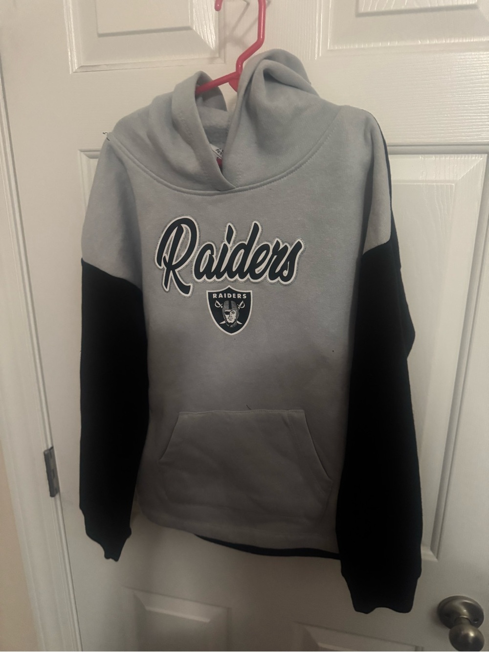 Raiders Grey & Black Pullover Hoodie Girls 7/8 NWOT